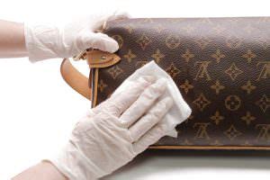 com pulire la pelle delle borse louis vuitton